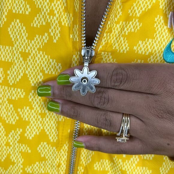 NWT Nike Sport Daisy woven full-zip floral print jacket in mustard - Picture 8 of 8